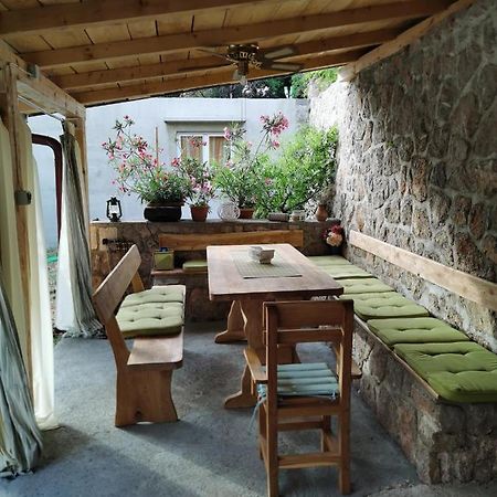 Studio Apartmani Kremic Karlobag Exterior photo