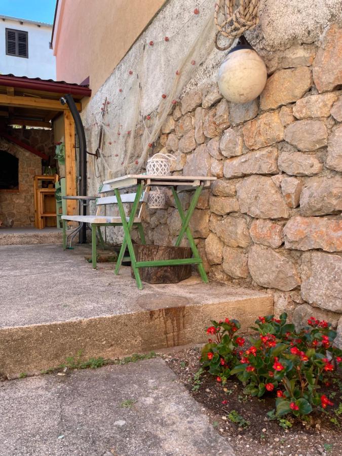 Studio Apartmani Kremic Karlobag Exterior photo